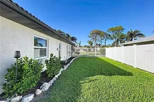 431 Villas Dr, Venice, FL 34285 - Photo 48