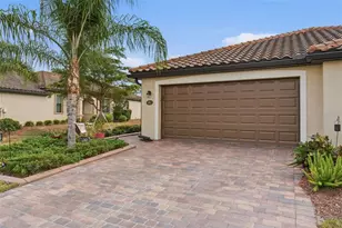 12611 Garibaldi Ln, Venice, FL 34293 - Photo 2