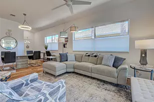 1749 Fountain View Cir, Venice, FL 34292 - Photo 10