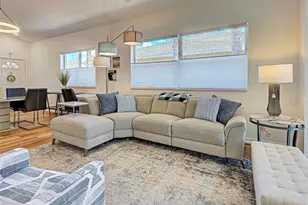 1749 Fountain View Cir, Venice, FL 34292 - Photo 12