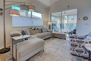 1749 Fountain View Cir, Venice, FL 34292 - Photo 14