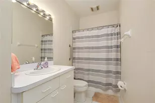 1102 Gondola Park Dr, Venice, FL 34292 - Photo 80