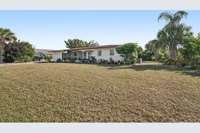300 Gardenia Road, Venice, FL 34293 - Photo 4