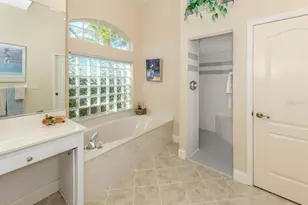 529 Lake of the Woods Dr, Venice, FL 34293 - Photo 18