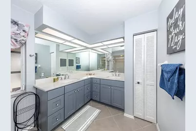 323 Woodvale Drive, Venice, FL 34293 - Photo 20