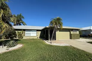 1335 Cambridge Dr, Venice, FL 34293 - Photo 1