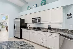 1421 Gleneagles Dr, Venice, FL 34292 - Photo 20