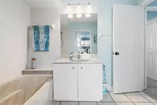 1421 Gleneagles Dr, Venice, FL 34292 - Photo 56