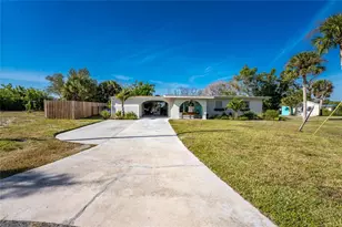 501 Canal Way, Nokomis, FL 34275 - Photo 4