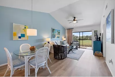 925 Capri Isles Boulevard #4, Venice, FL 34292 - Photo 4