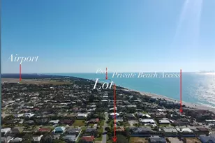 702 Hibiscus Dr, Venice, FL 34285 - Photo 1