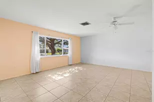 1316 Fir Ave, Venice, FL 34285 - Photo 10