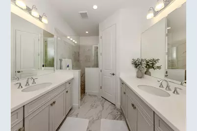 18002 Franklin Park Court, Venice, FL 34293 - Photo 14