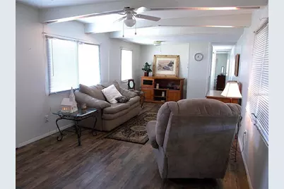 426 Boxwood Drive, Venice, FL 34285 - Photo 8