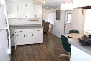 426 Boxwood Dr, Venice, FL 34285 - Photo 6