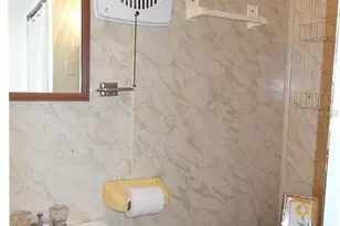 426 Boxwood Dr, Venice, FL 34285 - Photo 14