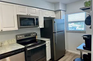 950 Tarpon Center Dr, Venice, FL 34285 - Photo 2