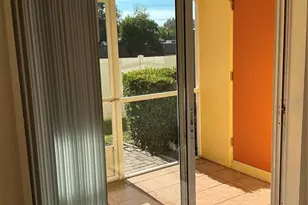 216 Coquina Bay Dr Dr, Saint Petersburg, FL 33705 - Photo 18