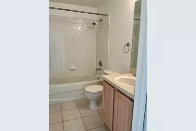 216 Coquina Bay Dr Drive, Saint Petersburg, FL 33705 - Photo 30