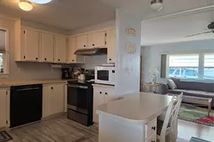 500 Longwood Dr, Venice, FL 34285 - Photo 12