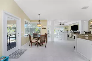 537 Lake of the Woods Dr, Venice, FL 34293 - Photo 12