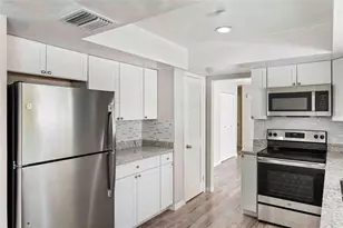 8190 Porto Chico Ave, North Port, FL 34287 - Photo 14