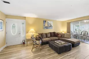 165 Vista Hermosa Cir, Sarasota, FL 34242 - Photo 10