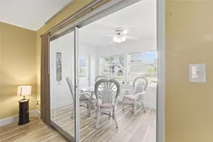 165 Vista Hermosa Cir, Sarasota, FL 34242 - Photo 10