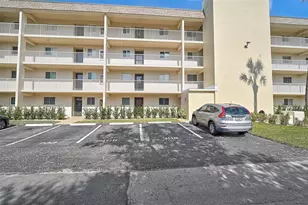 995 La Guna Dr, Venice, FL 34285 - Photo 2