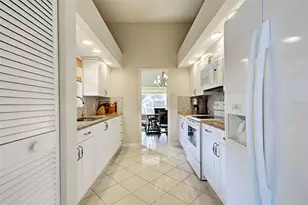 166 Southampton Pl S, Venice, FL 34293 - Photo 16