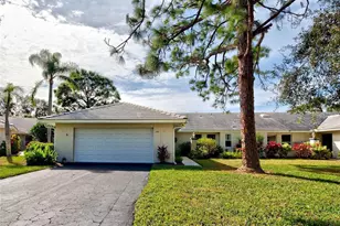 166 Southampton Pl S, Venice, FL 34293 - Photo 2