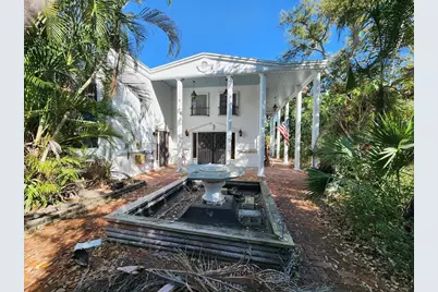 286 Shamrock Drive, Venice, FL 34293 - Photo 2