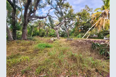 286 Shamrock Drive, Venice, FL 34293 - Photo 16