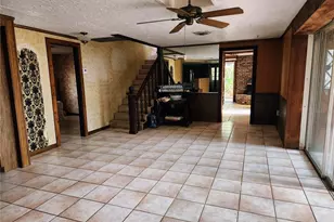 286 Shamrock Dr, Venice, FL 34293 - Photo 10