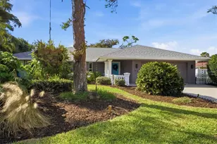 1221 Schooner Ln, Venice, FL 34285 - Photo 4