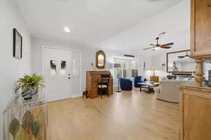 1221 Schooner Ln, Venice, FL 34285 - Photo 8