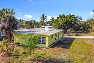 1410 Deer Creek Dr, Englewood, FL 34223 - Photo 4