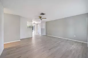 3568 Roslyn Rd, Venice, FL 34293 - Photo 8