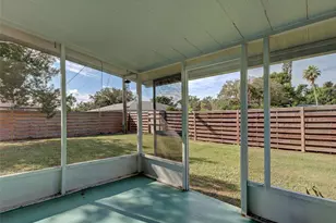 2698 Valencia Rd, Venice, FL 34293 - Photo 30