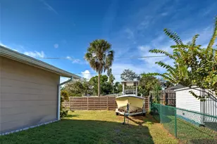 2698 Valencia Rd, Venice, FL 34293 - Photo 38