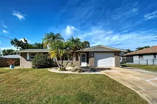 2698 Valencia Rd, Venice, FL 34293 - Photo 2