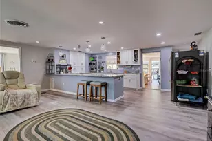 2698 Valencia Rd, Venice, FL 34293 - Photo 8