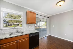 1029 Elaine St, Venice, FL 34285 - Photo 14