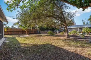 1029 Elaine St, Venice, FL 34285 - Photo 38