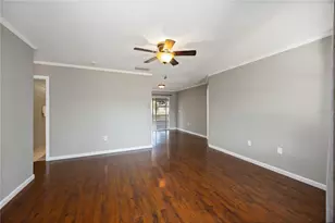 1029 Elaine St, Venice, FL 34285 - Photo 6