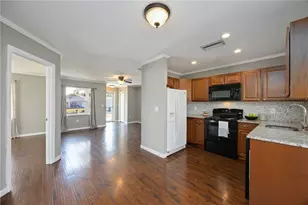 1029 Elaine St, Venice, FL 34285 - Photo 10