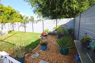 3233 Teal Ave, Sarasota, FL 34232 - Photo 40