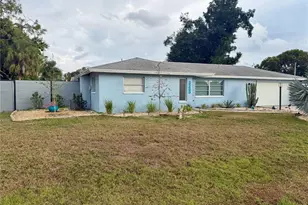 3233 Teal Ave, Sarasota, FL 34232 - Photo 2