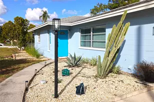 3233 Teal Ave, Sarasota, FL 34232 - Photo 2