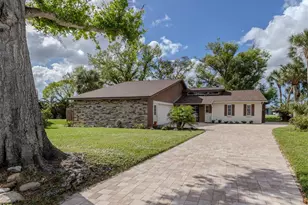 1141 Sleepy Hollow Ct, Venice, FL 34285 - Photo 2